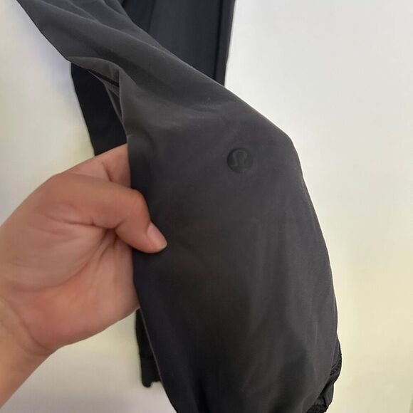Lululemon Black Joggers Women’s Size 10 High Rise Stretch Rulu Pants - Picture 4 of 7
